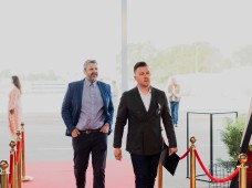 Investējot 10 miljonus eiro, Latvijā atklājam jaunu sēklu ražotni