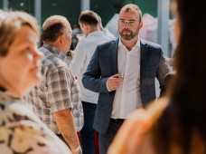 Investējot 10 miljonus eiro, Latvijā atklājam jaunu sēklu ražotni