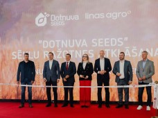 Investējot 10 miljonus eiro, Latvijā atklājam jaunu sēklu ražotni
