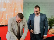 Investējot 10 miljonus eiro, Latvijā atklājam jaunu sēklu ražotni